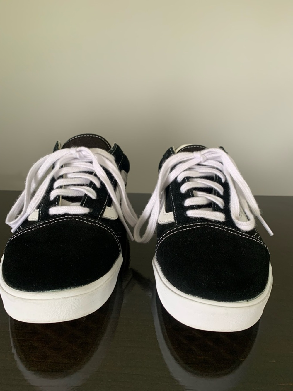 Vans Old Skool Black and White sueded Low-Top sneakers - Picture 10 of 12